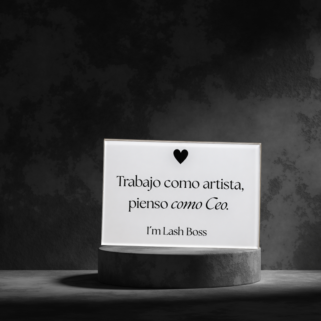 PALETTE LASH BOSS – “TRABAJO COMO ARTISTA, PIENSO COMO CEO”